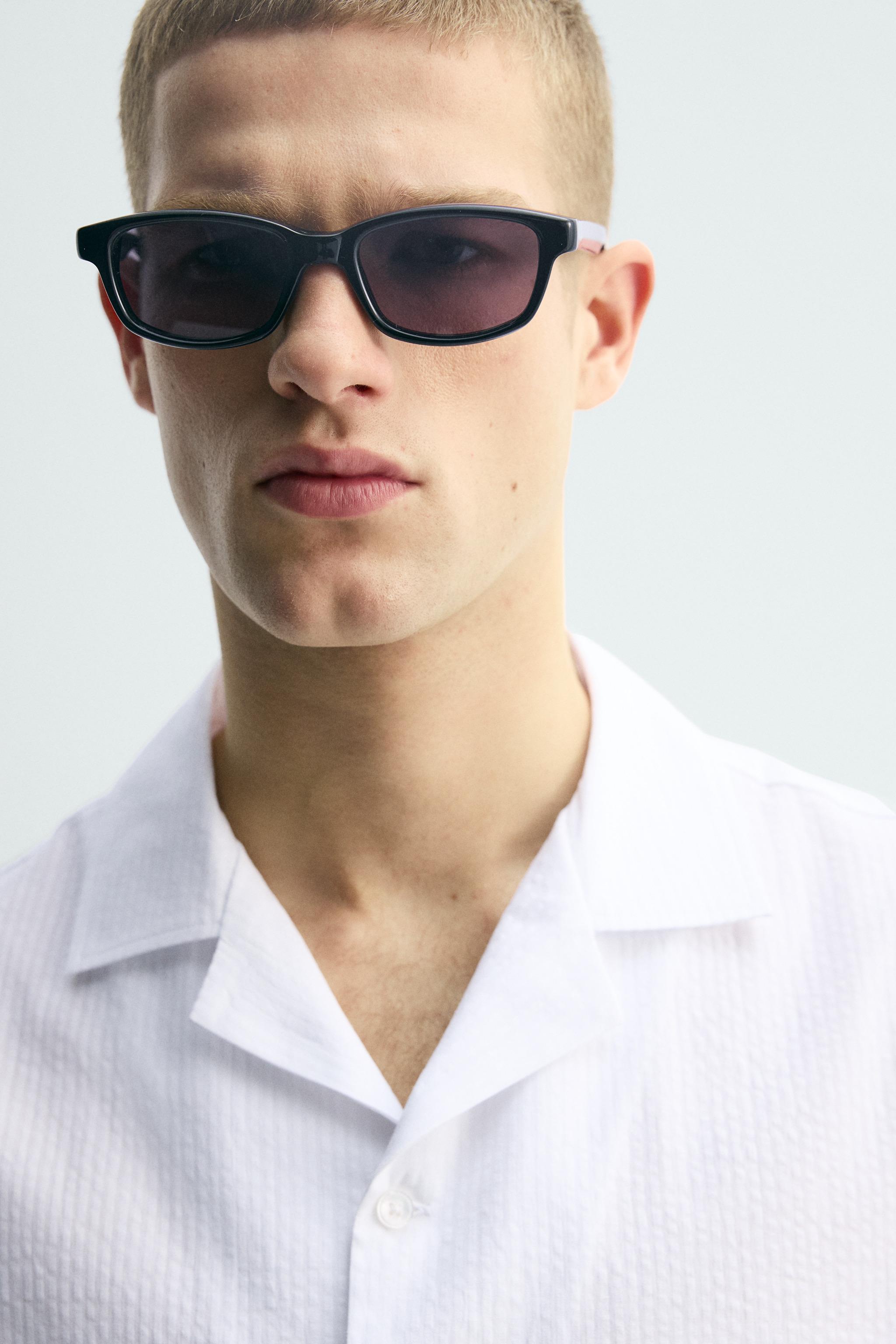 TEXTURED POCKET SHIRT